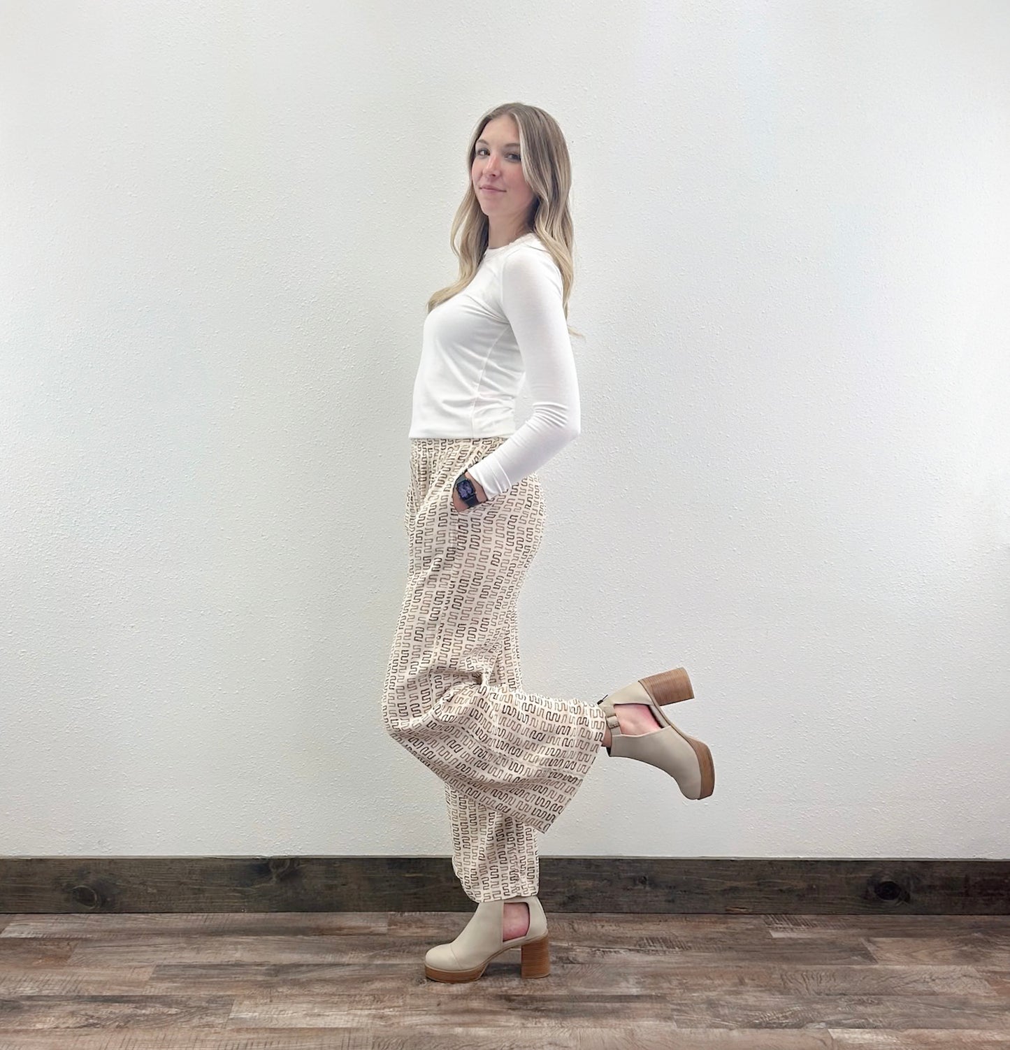 Abstract Pants