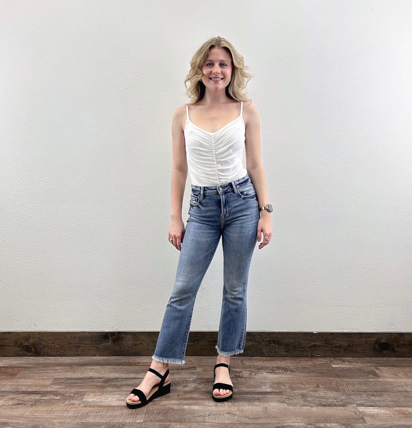 Hidden Happi Crop Flare