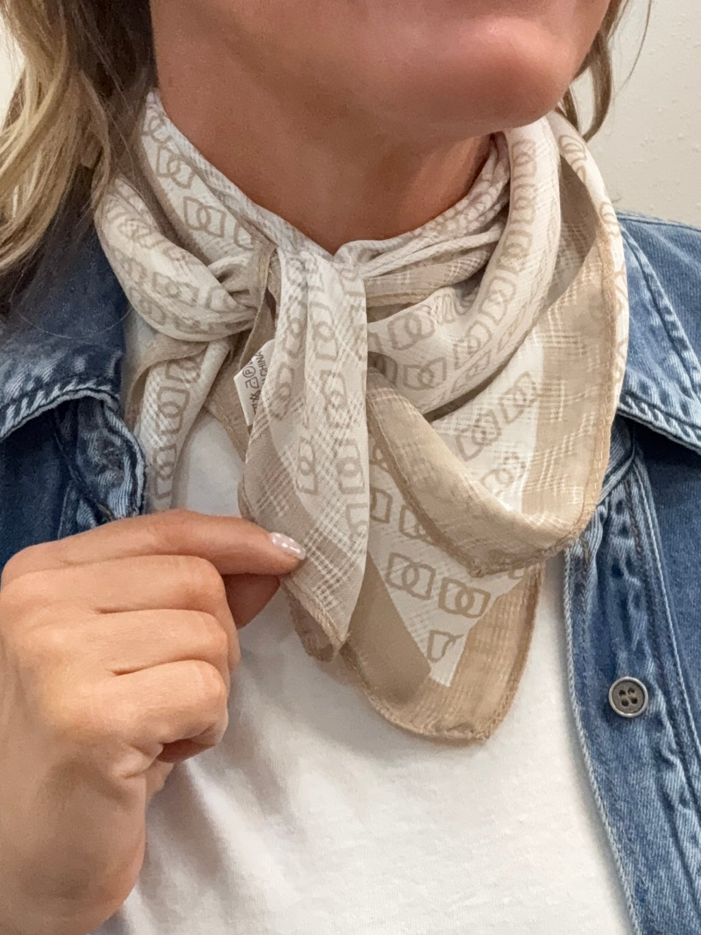 Women's Square Scarf