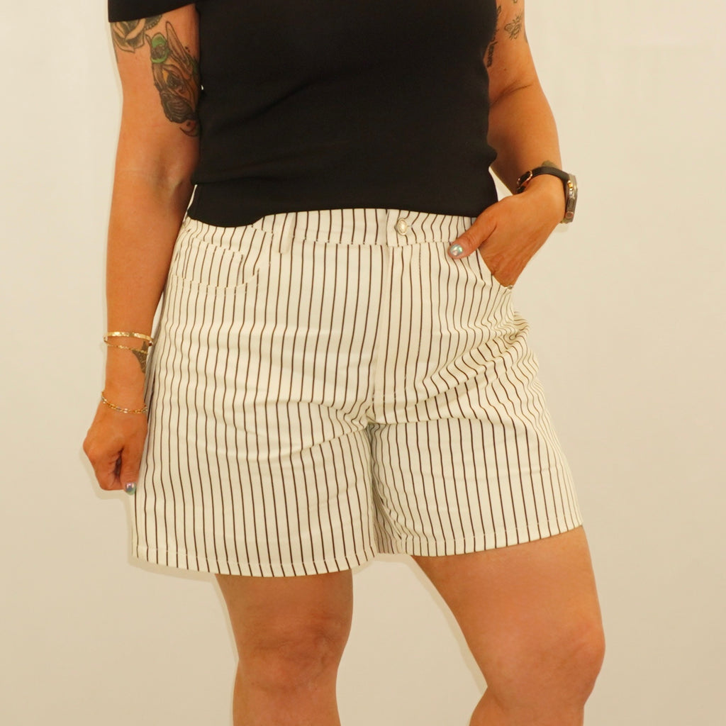 Layne Boyfriend Shorts