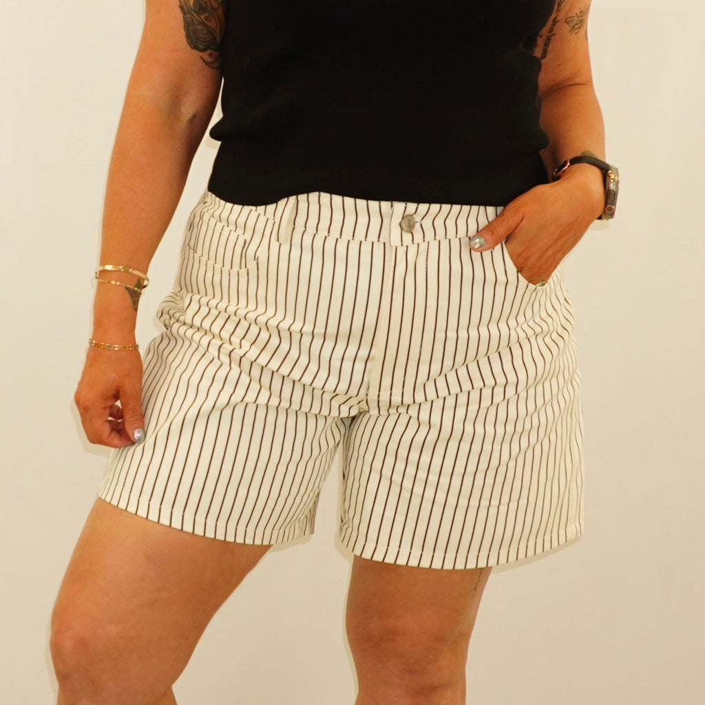 Layne Boyfriend Shorts
