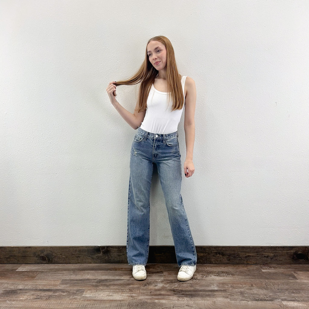 Medium Relaxed Straight