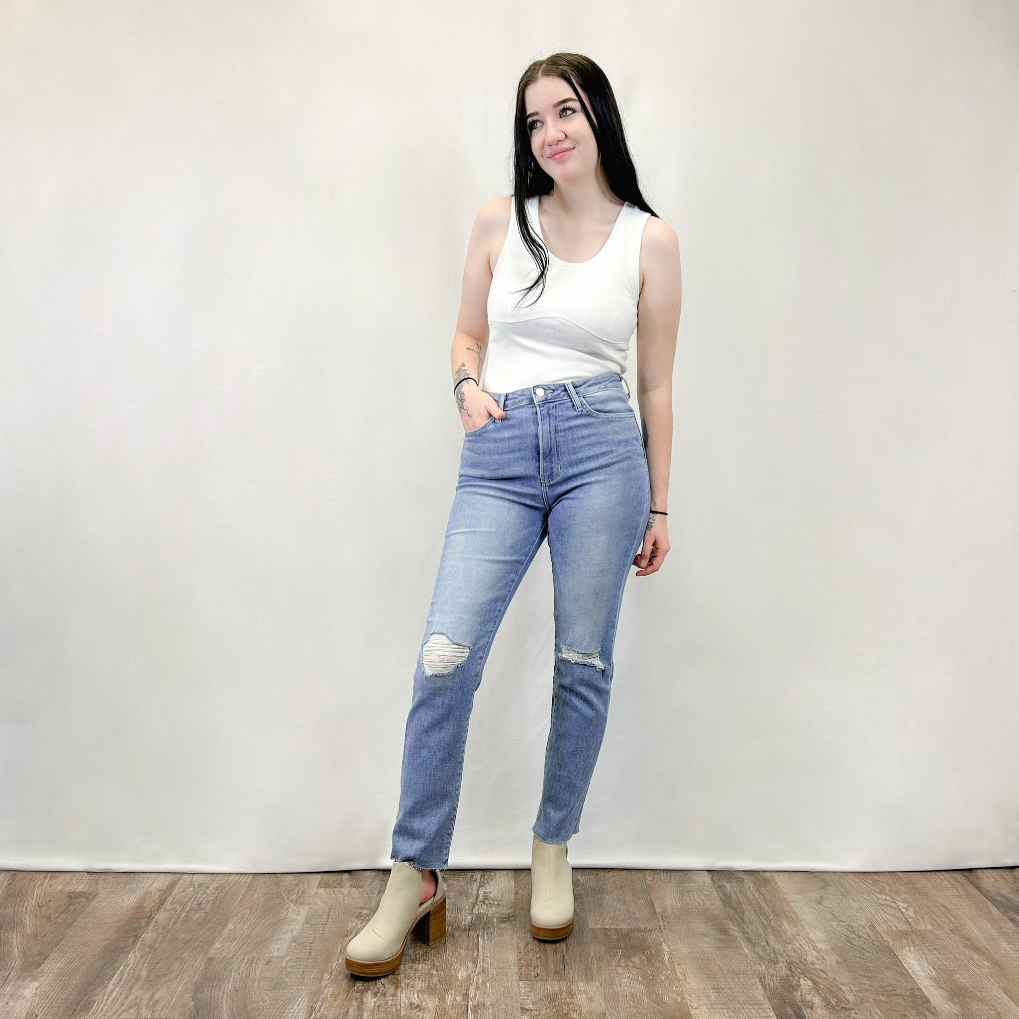 Distressed Skinny