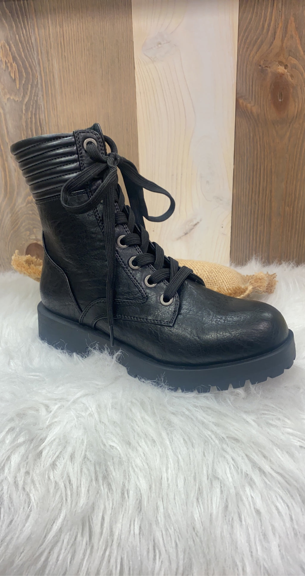 Athena Boot